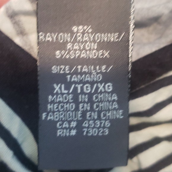 3/4 Sleeve Tunic - Picture 3 of 3